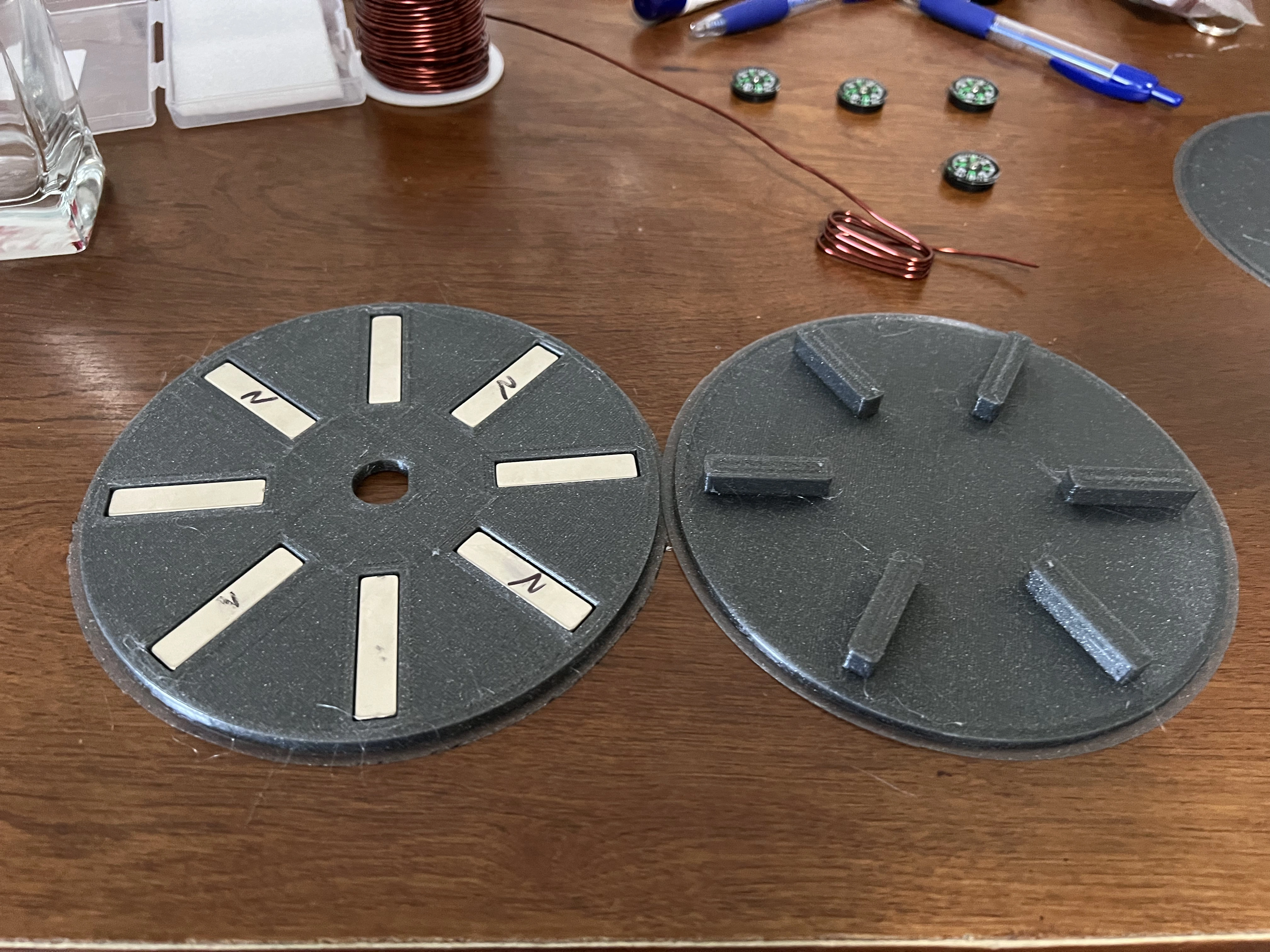 First conceptual prototype: 8-magnet rotor and 6-coil stator
