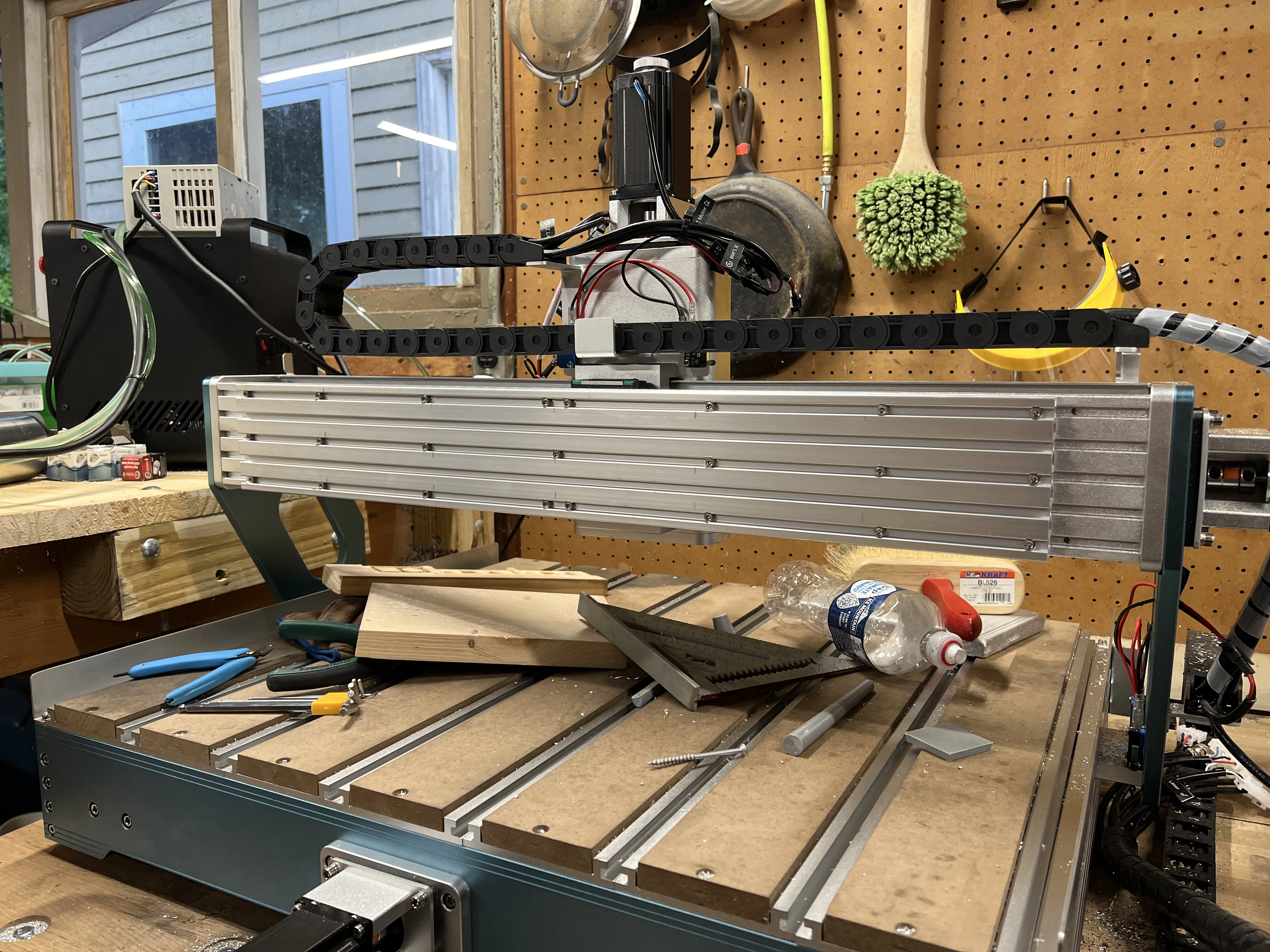 80/20 extrusion bolted to the back of the gantry