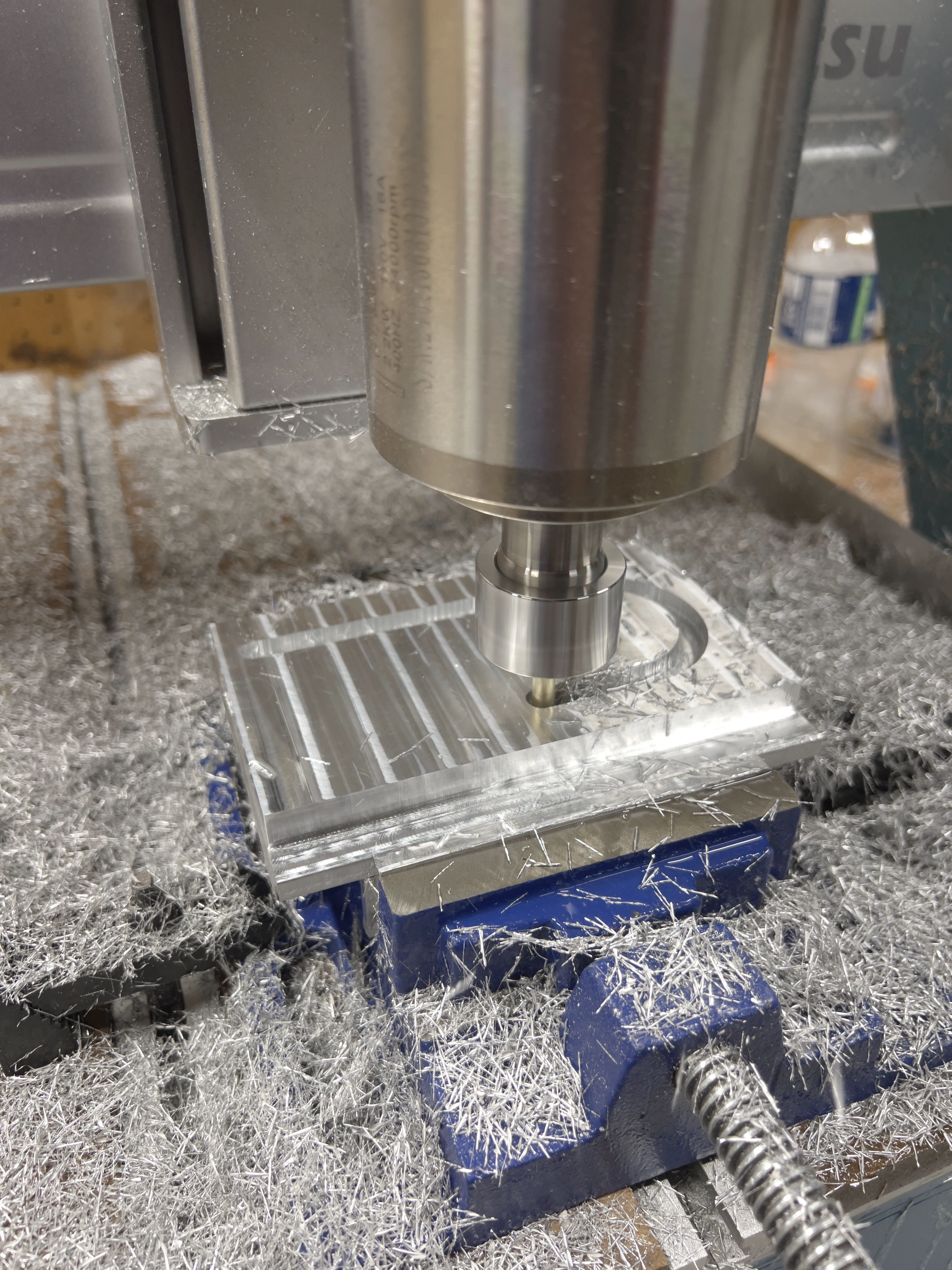 Trochoidal milling the coolant path in the heatsink plate