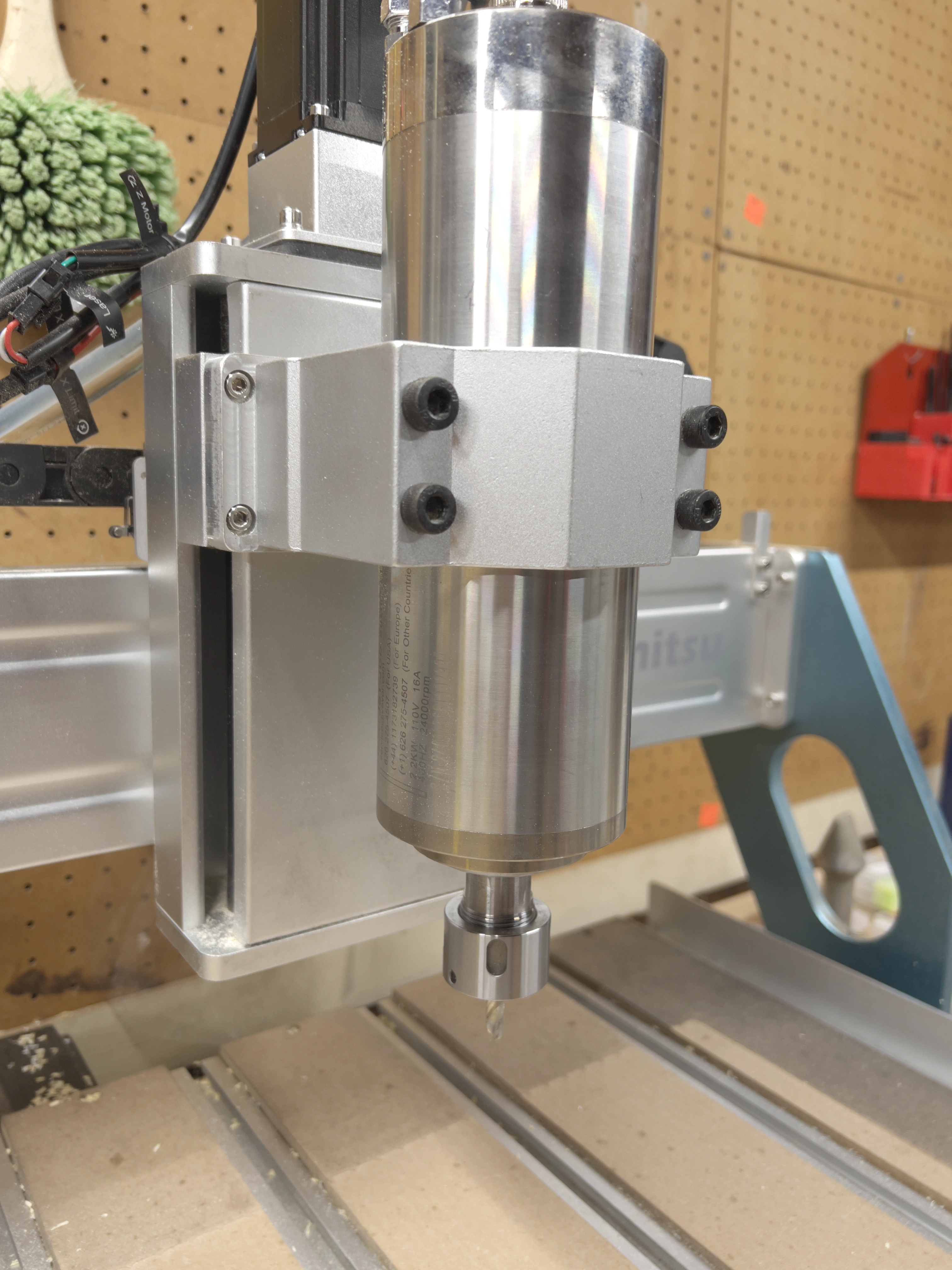 2.2 kW liquid-cooled spindle installed